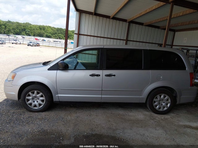 2008 Chrysler Town & Country Lx მანქანა იყიდება აუქციონზე, vin: 2A8HR44H38R623946, აუქციონის ნომერი: 44946229