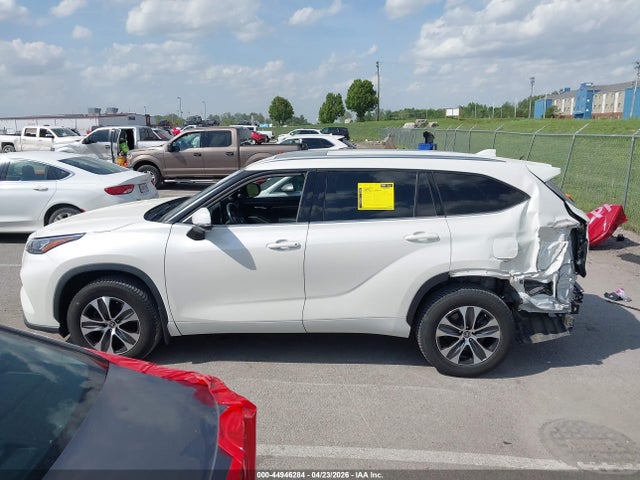 Продажа на аукционе авто 2020 Toyota Highlander Xle, vin: 5TDHZRBHXLS503830, номер лота: 44946284