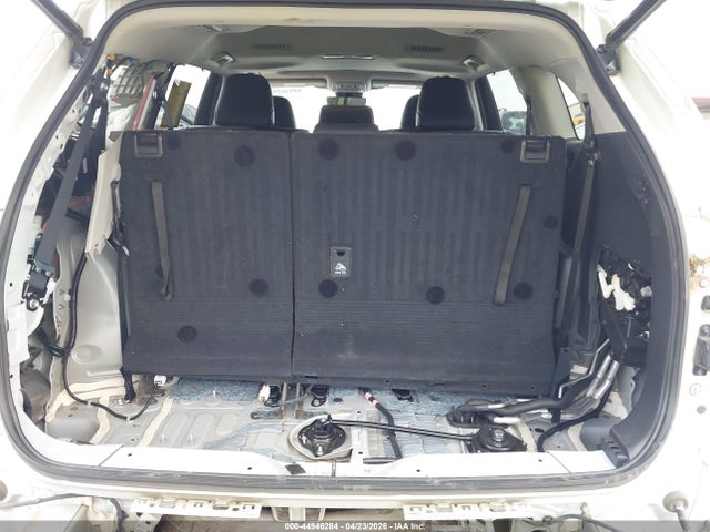 Продажа на аукционе авто 2020 Toyota Highlander Xle, vin: 5TDHZRBHXLS503830, номер лота: 44946284