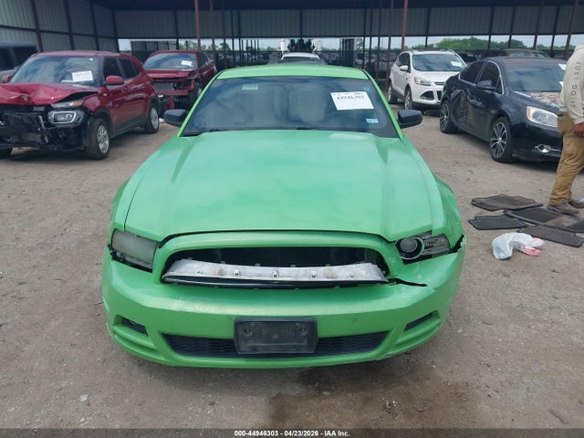 2014 Ford Mustang V6 მანქანა იყიდება აუქციონზე, vin: 1ZVBP8AM8E5208641, აუქციონის ნომერი: 44946303