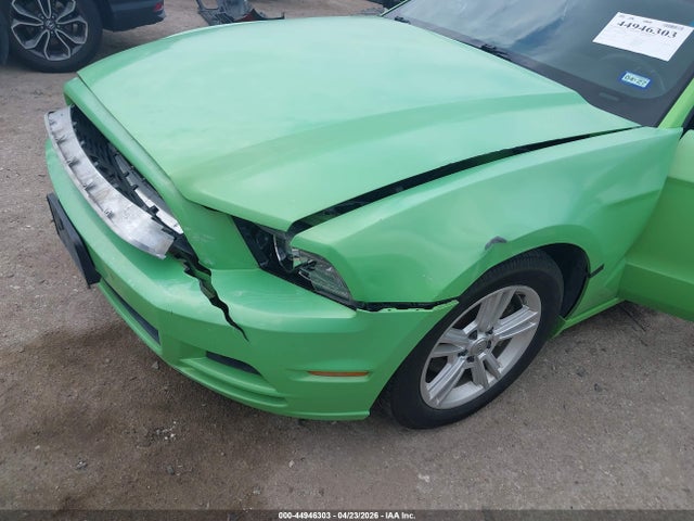 2014 Ford Mustang V6 მანქანა იყიდება აუქციონზე, vin: 1ZVBP8AM8E5208641, აუქციონის ნომერი: 44946303