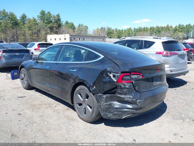 44946313 :رقم المزاد ، 5YJ3E1EB4KF208496 vin ، 2019 Tesla Model 3 Long Range/performance مزاد بيع