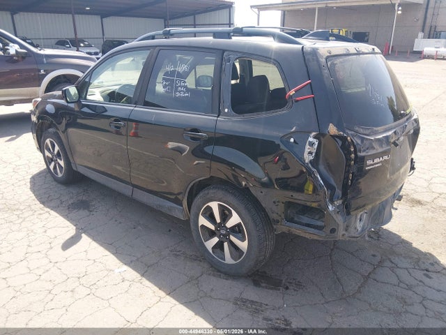 Продаж на аукціоні авто 2018 Subaru Forester 2.5i Premium, vin: JF2SJAGC4JH556392, номер лоту: 44946330