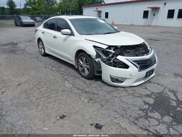 2015 1N4AL3AP2FN919850 main image