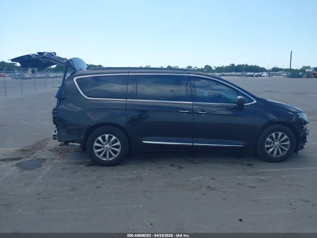 Aukcja sprzedaży 2017 Chrysler Pacifica Touring-l, vin: 2C4RC1BG1HR526265, numer aukcji: 44946352