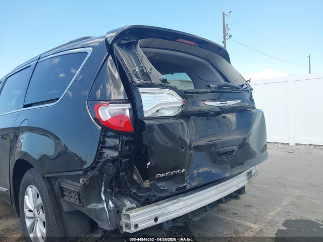 Aukcja sprzedaży 2017 Chrysler Pacifica Touring-l, vin: 2C4RC1BG1HR526265, numer aukcji: 44946352