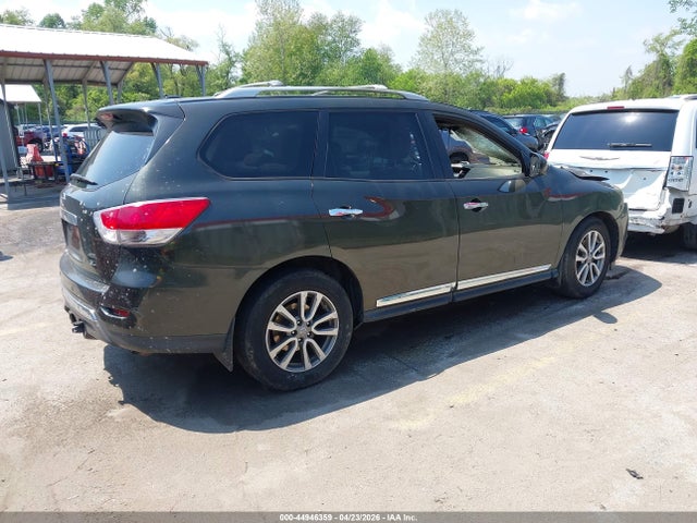 Продажа на аукционе авто 2015 Nissan Pathfinder Sl, vin: 5N1AR2MM3FC627958, номер лота: 44946359