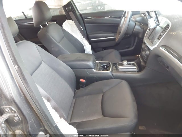 Aukcja sprzedaży 2023 Chrysler 300 Touring, vin: 2C3CCAAG1PH706555, numer aukcji: 44946371