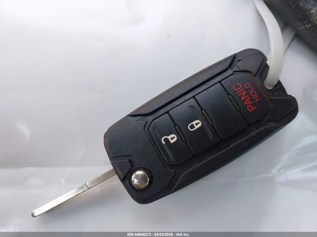Продажа на аукционе авто 2015 Jeep Renegade Sport, vin: ZACCJAAH0FPB52869, номер лота: 44946372