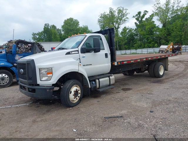 44946377 :رقم المزاد ، 1FDNF6EC4JDF00209 vin ، 2018 Ford F-650 Diesel Kick-up Frame مزاد بيع