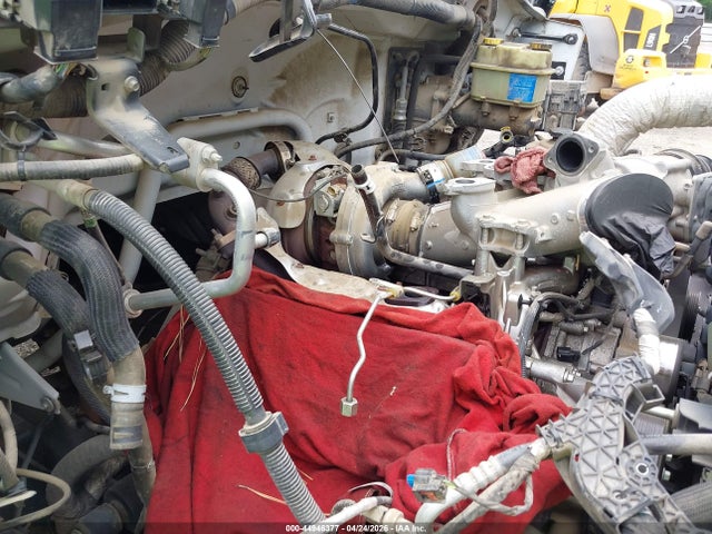 44946377 :رقم المزاد ، 1FDNF6EC4JDF00209 vin ، 2018 Ford F-650 Diesel Kick-up Frame مزاد بيع