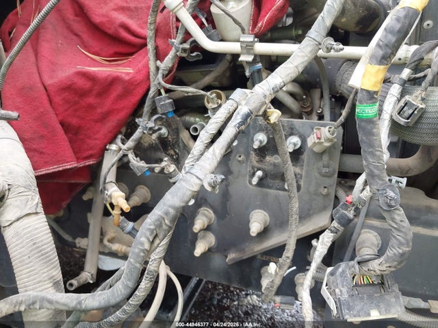 44946377 :رقم المزاد ، 1FDNF6EC4JDF00209 vin ، 2018 Ford F-650 Diesel Kick-up Frame مزاد بيع