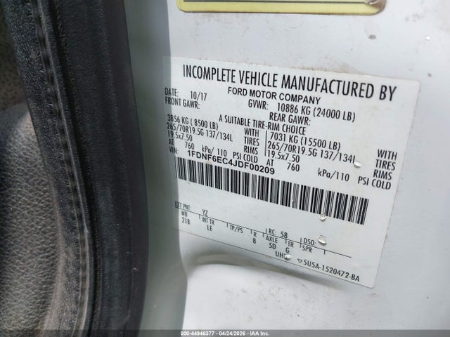 44946377 :رقم المزاد ، 1FDNF6EC4JDF00209 vin ، 2018 Ford F-650 Diesel Kick-up Frame مزاد بيع