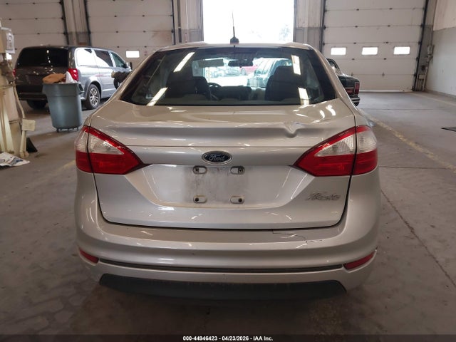 Ford FIESTA SE 2015 3FADP4BJXFM118157 Image 16
