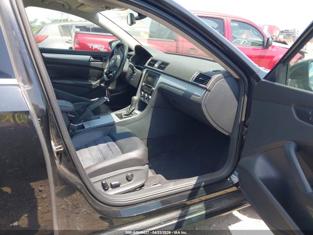 44946427 :رقم المزاد ، 1VWCN7A39CC055644 vin ، 2012 Volkswagen Passat 2.0l Tdi Sel Premium مزاد بيع