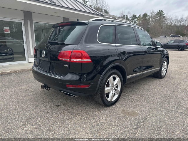 2011 Volkswagen Touareg Tdi Lux მანქანა იყიდება აუქციონზე, vin: WVGFK9BP5BD006418, აუქციონის ნომერი: 44946452