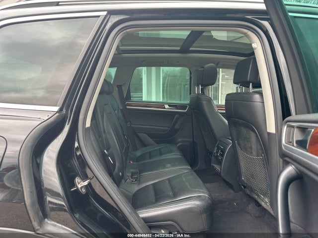 2011 Volkswagen Touareg Tdi Lux მანქანა იყიდება აუქციონზე, vin: WVGFK9BP5BD006418, აუქციონის ნომერი: 44946452