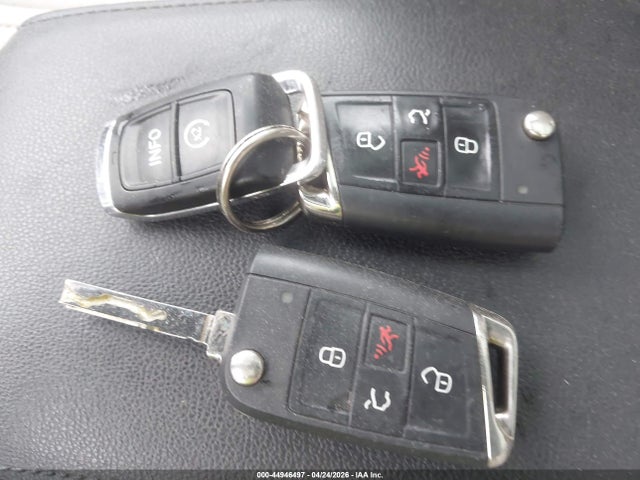 Продаж на аукціоні авто 2020 Volkswagen Tiguan 2.0t Se/2.0t Se R-line Black/2.0t Sel, vin: 3VV2B7AX3LM164451, номер лоту: 44946497