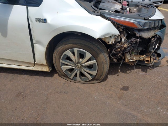 Продажа на аукционе авто 2017 Toyota Prius Prime Advanced, vin: JTDKARFP5H3004120, номер лота: 44946524