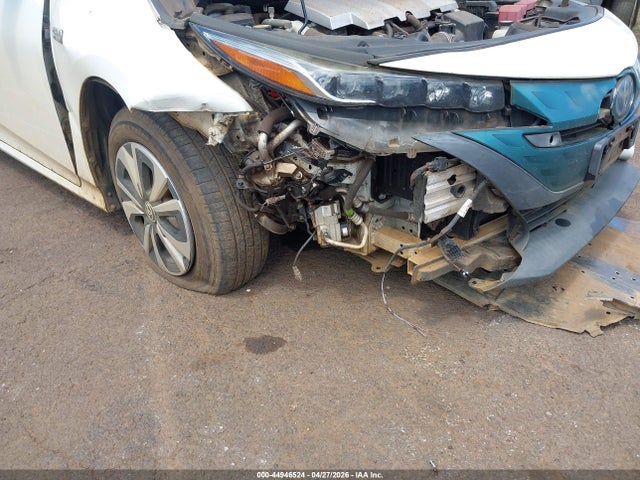 Продажа на аукционе авто 2017 Toyota Prius Prime Advanced, vin: JTDKARFP5H3004120, номер лота: 44946524