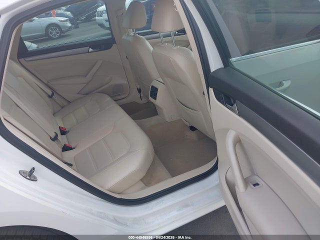 Продаж на аукціоні авто 2014 Volkswagen Passat 1.8t Se, vin: 1VWBT7A34EC099474, номер лоту: 44946556