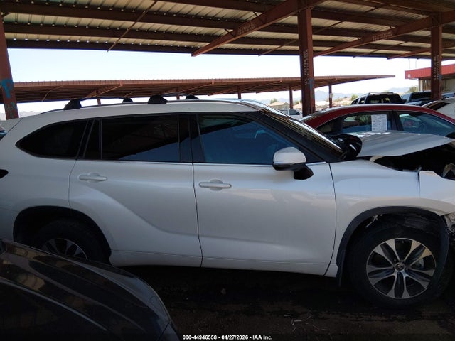 Toyota Highlander Xle 2021 5TDHZRBH7MS543543 Image 14