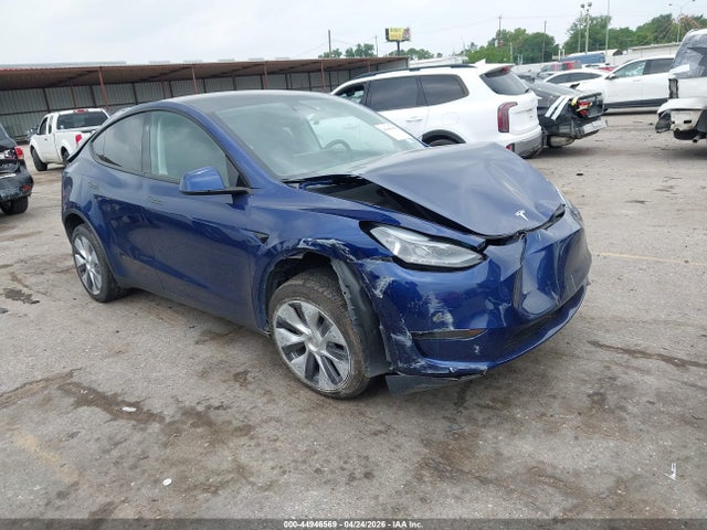 Tesla Model Y Awd/long Range Dual Motor All-wheel Drive 2023 7SAYGDEE4PA179293 главное изображение