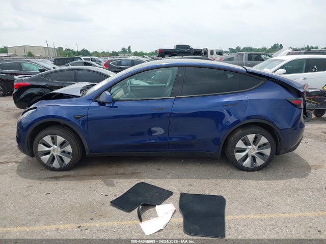 Продажа на аукционе авто 2023 Tesla Model Y Awd/long Range Dual Motor All-wheel Drive, vin: 7SAYGDEE4PA179293, номер лота: 44946569