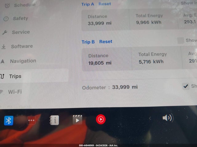 Продажа на аукционе авто 2023 Tesla Model Y Awd/long Range Dual Motor All-wheel Drive, vin: 7SAYGDEE4PA179293, номер лота: 44946569