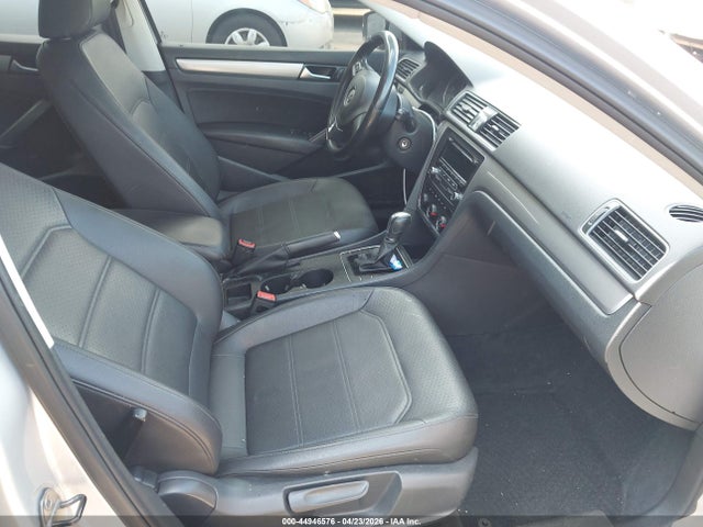 Aukcja sprzedaży 2014 Volkswagen Passat 1.8t Wolfsburg Edition, vin: 1VWAT7A36EC067704, numer aukcji: 44946576