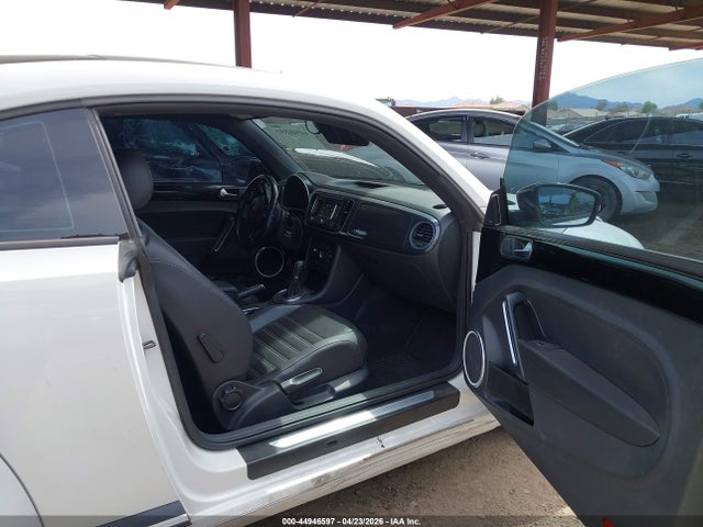 2012 Volkswagen Beetle 2.0t Turbo მანქანა იყიდება აუქციონზე, vin: 3VWVA7AT9CM630800, აუქციონის ნომერი: 44946597