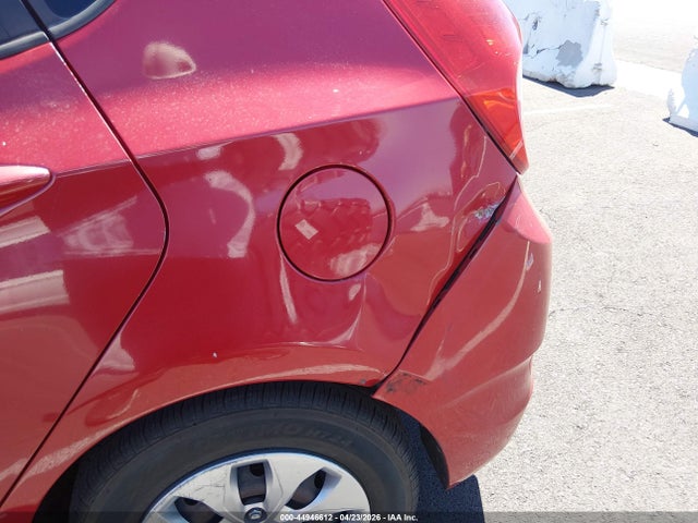 KMHCT5AE3GU283911 Hyundai ACCENT SE