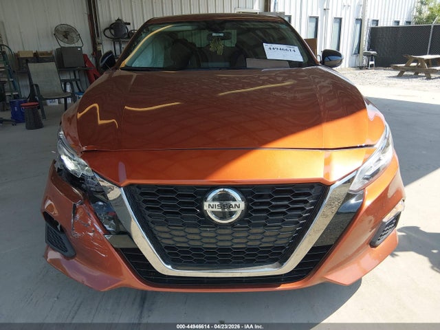 44946614 :رقم المزاد ، 1N4BL4CV9MN352152 vin ، 2021 Nissan Altima Sr Fwd مزاد بيع