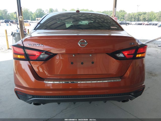 44946614 :رقم المزاد ، 1N4BL4CV9MN352152 vin ، 2021 Nissan Altima Sr Fwd مزاد بيع