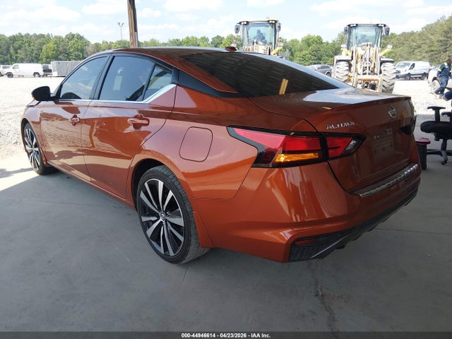 44946614 :رقم المزاد ، 1N4BL4CV9MN352152 vin ، 2021 Nissan Altima Sr Fwd مزاد بيع