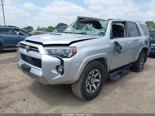 44946625 :رقم المزاد ، JTEPU5JR9P6172396 vin ، 2023 Toyota 4runner Trd Off Road مزاد بيع