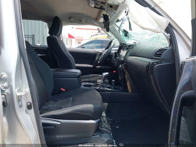 44946625 :رقم المزاد ، JTEPU5JR9P6172396 vin ، 2023 Toyota 4runner Trd Off Road مزاد بيع