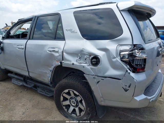 44946625 :رقم المزاد ، JTEPU5JR9P6172396 vin ، 2023 Toyota 4runner Trd Off Road مزاد بيع