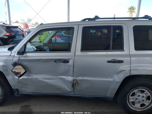 44946632 :رقم المزاد ، 1J8FT28W38D751242 vin ، 2008 Jeep Patriot Sport مزاد بيع
