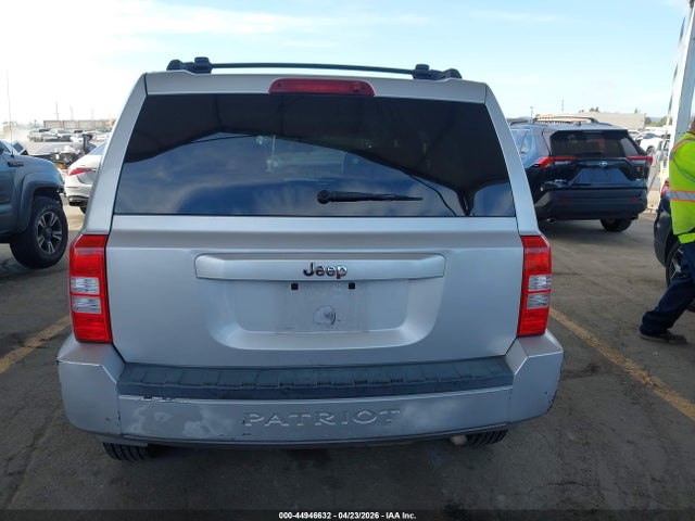 44946632 :رقم المزاد ، 1J8FT28W38D751242 vin ، 2008 Jeep Patriot Sport مزاد بيع