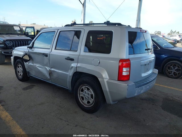 44946632 :رقم المزاد ، 1J8FT28W38D751242 vin ، 2008 Jeep Patriot Sport مزاد بيع