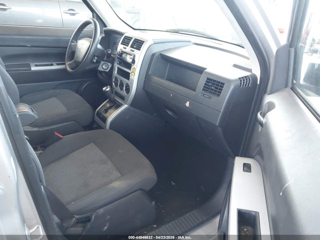44946632 :رقم المزاد ، 1J8FT28W38D751242 vin ، 2008 Jeep Patriot Sport مزاد بيع