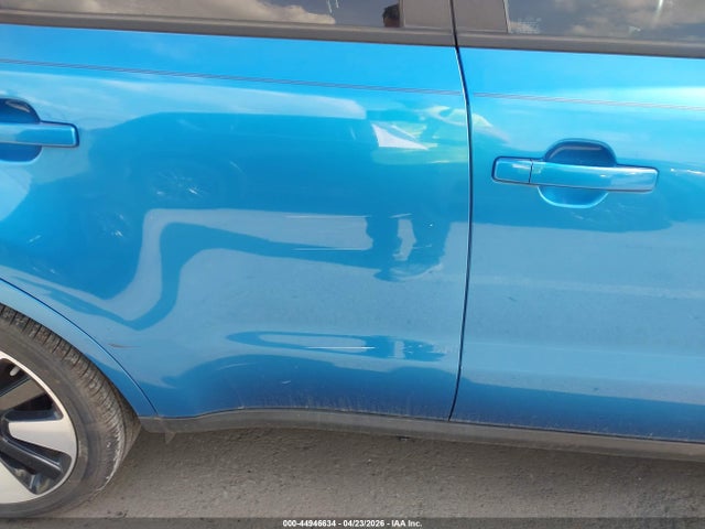 2016 Kia Soul + მანქანა იყიდება აუქციონზე, vin: KNDJP3A57G7351873, აუქციონის ნომერი: 44946634