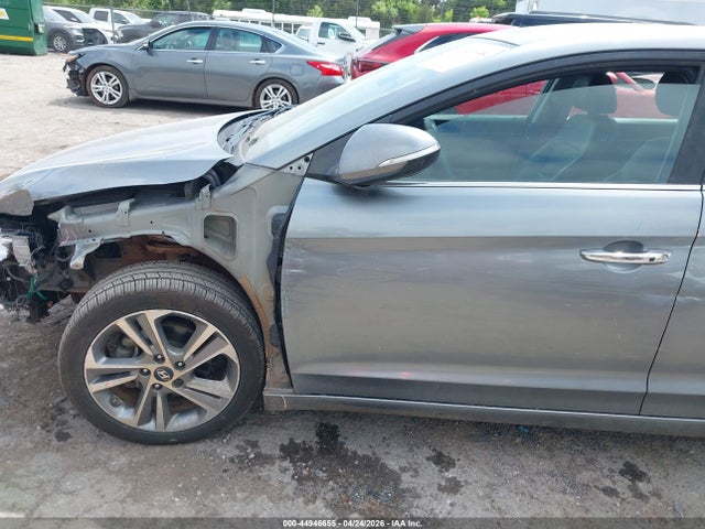 Продажа на аукционе авто 2017 Hyundai Elantra Limited, vin: KMHD84LF5HU329939, номер лота: 44946655