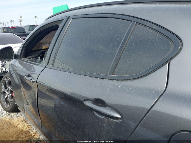 Продажа на аукционе авто 2023 Alfa Romeo Stelvio Veloce Awd, vin: ZASPAKBN2P7D55230, номер лота: 44946663