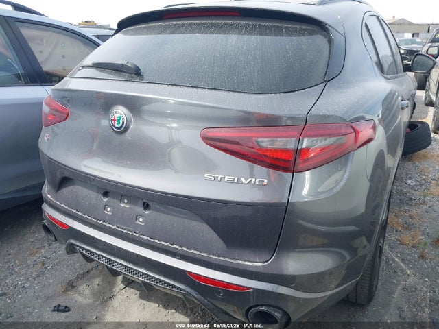 Продажа на аукционе авто 2023 Alfa Romeo Stelvio Veloce Awd, vin: ZASPAKBN2P7D55230, номер лота: 44946663