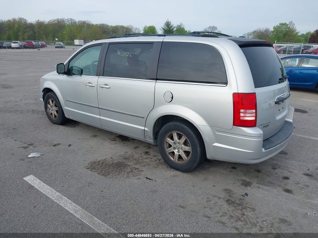 2009 Chrysler Town & Country Touring მანქანა იყიდება აუქციონზე, vin: 2A8HR54149R530217, აუქციონის ნომერი: 44946693