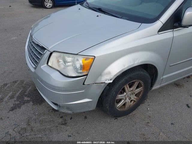 2009 Chrysler Town & Country Touring მანქანა იყიდება აუქციონზე, vin: 2A8HR54149R530217, აუქციონის ნომერი: 44946693