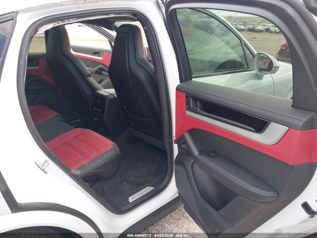 Porsche Cayenne Coupe S 2026 WP1BL2AY0TDA50036 Image 8