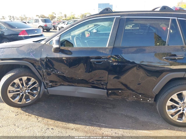 Toyota Rav4 Xle Premium 2022 2T3C1RFVXNC205315 Image 17